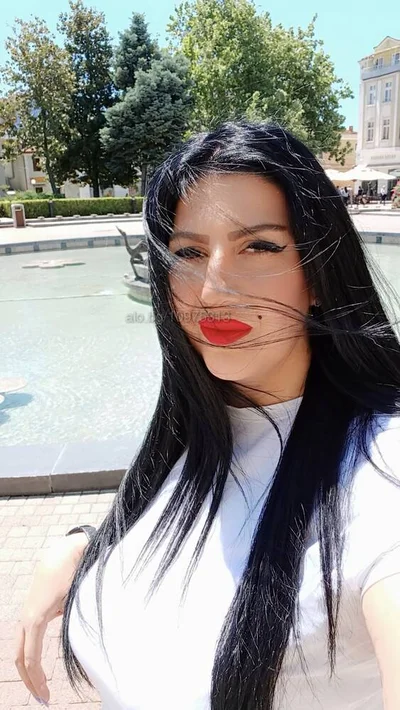 Компаньонка Пловдив - Vip escort - Играчки, Пенис колан, Стриптийз - снимка 2