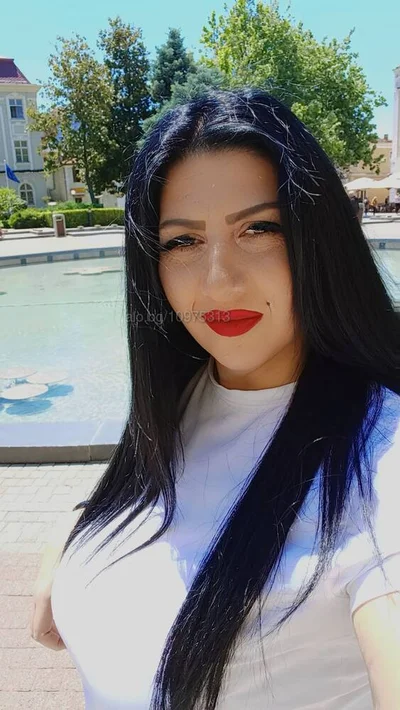 Компаньонка Пловдив - Vip escort - Строга господарка, Масаж, Класически секс - снимка 3