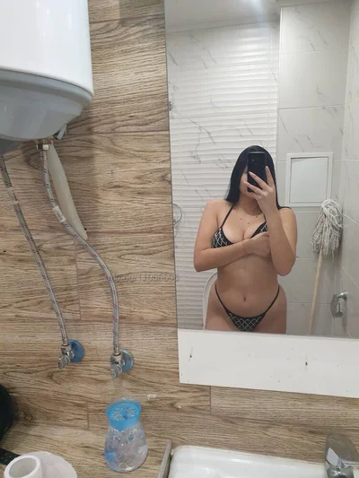 Компаньонка Пловдив - Нова в града - Строга господарка, Влизане в роля, Масаж - снимка 4