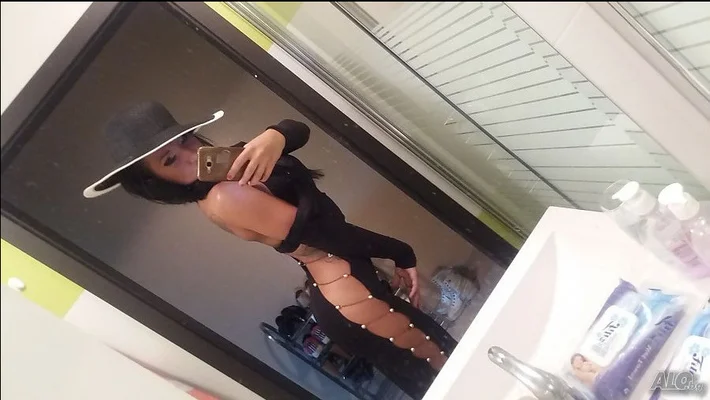 Компаньонка Пловдив - VIP*Nature girl 200 % - Пенис колан, Строга господарка, Влизане в роля - снимка 6