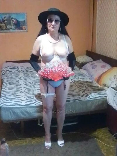 Компаньонка Пловдив - Маги, с терен. Стандартни - Френска с презерватив, Френска без презерватив, Кунилингус - снимка 2